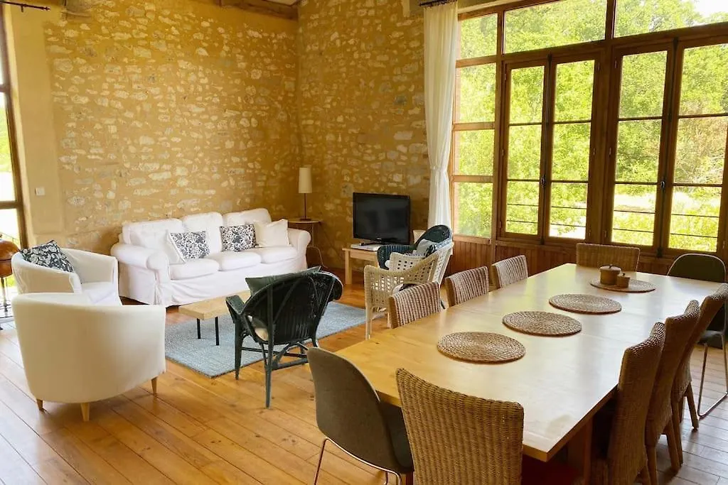 別荘 Castelnau-de-Montmiral La Petite Toscane, Gite Familial Avec Piscine Et Jacuzziヴィラ